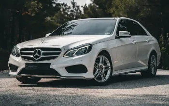 Chauffeur Mercedes Benz E Class (1) Executive Cars Birmingham City Centre | Luxe Transfers Birmingham